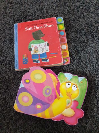 Lot de 2 livres bébé cartonné les couleurs de Petit Ours Brun et livre papillon