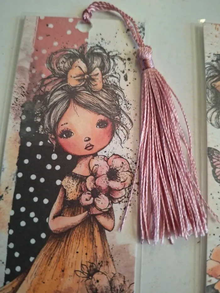 2 marque pages plastifiés, petites filles - photo numéro 3