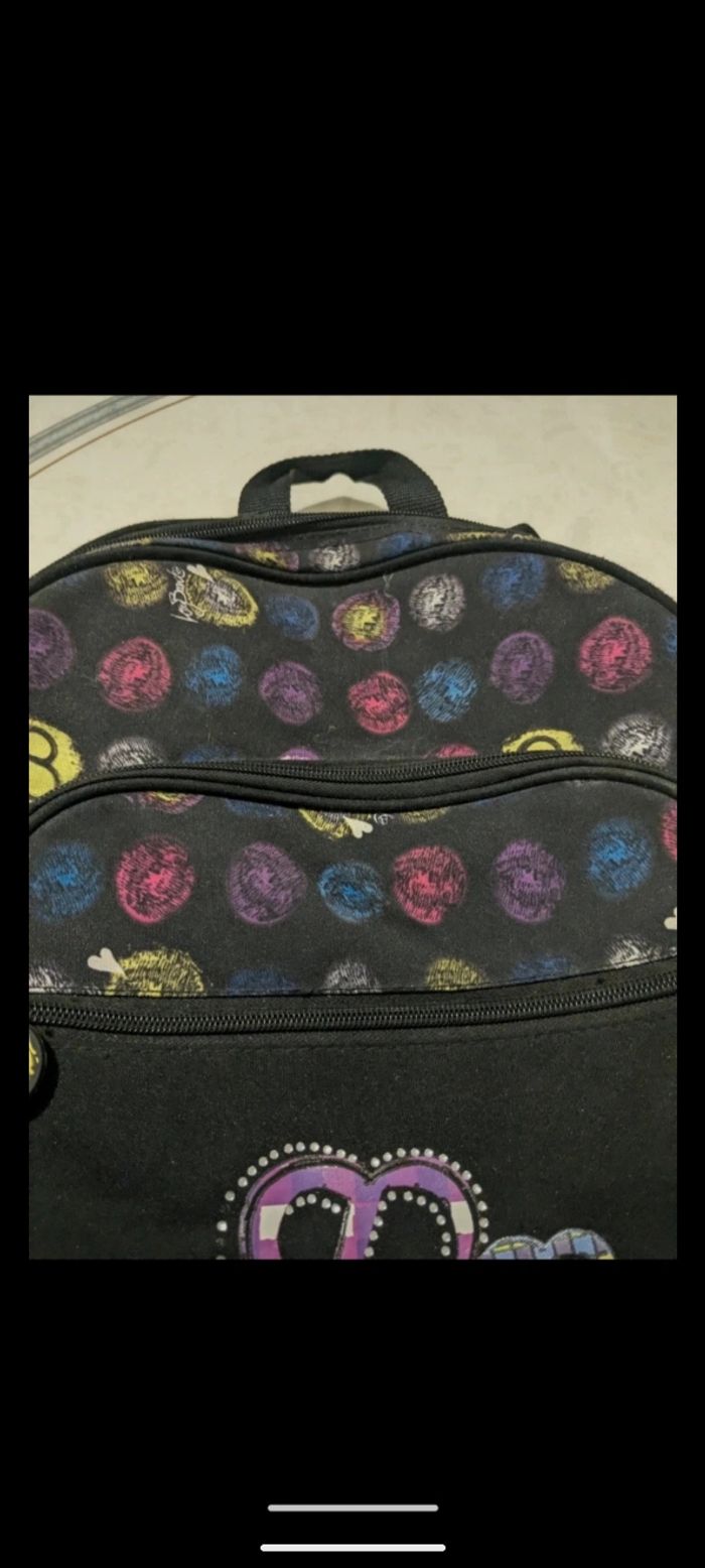 Cartable, sac à dos scolaire noir et multicolore. - photo numéro 6