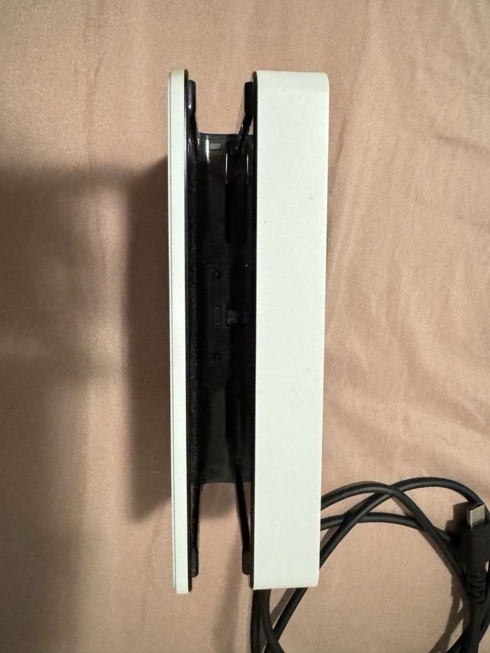Console portable Nintendo Switch OLED modèle HEG-001 - 64 Go - Blanc - photo numéro 7