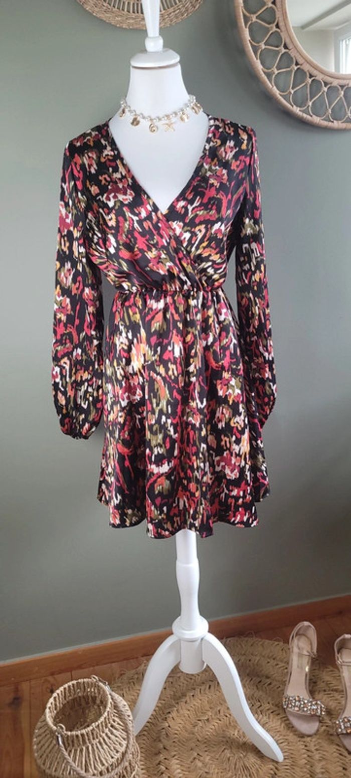 Magnifique robe New collection Taille S - photo numéro 2