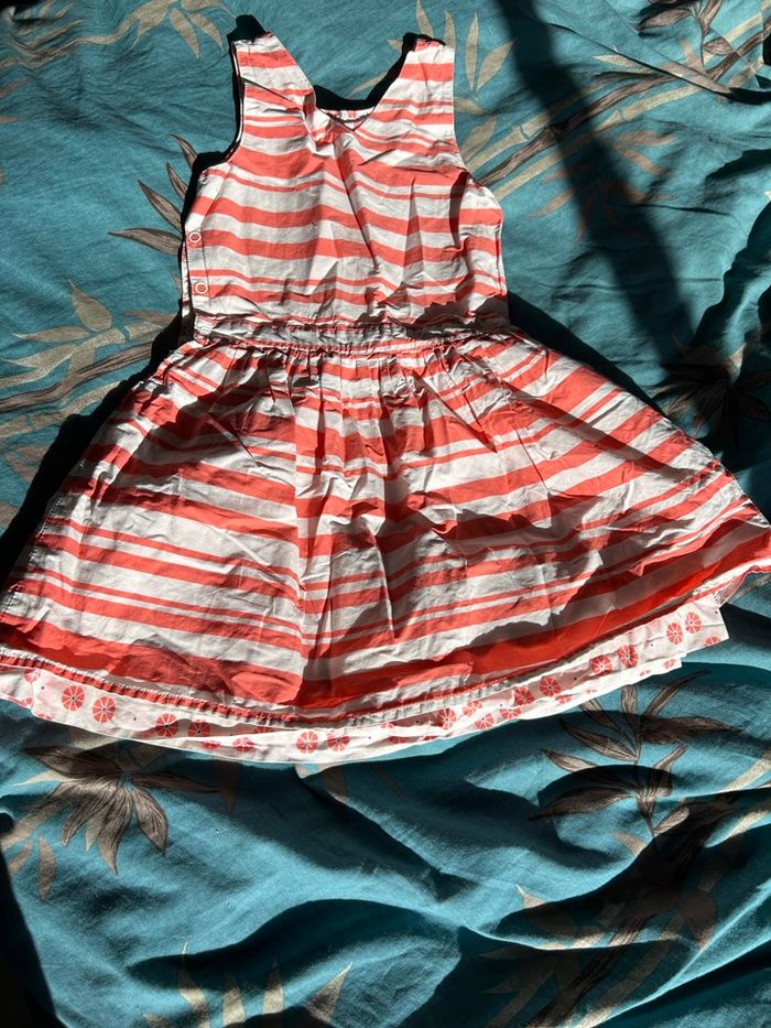 Robe réversible rayée rose / fleur 6 ans - photo numéro 3