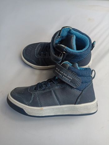 Chaussures montantes taille 25