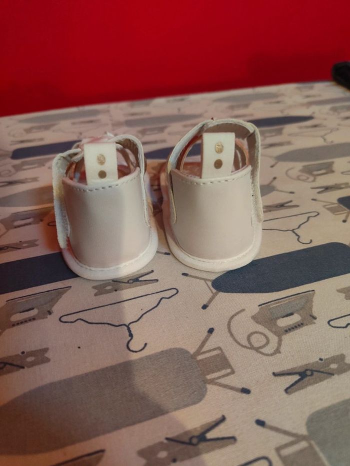 Nus pieds 6-12 mois obaïbi - photo numéro 5