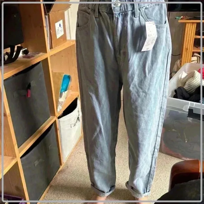 Jeans  mom taille 32  marque  kiabi neuf