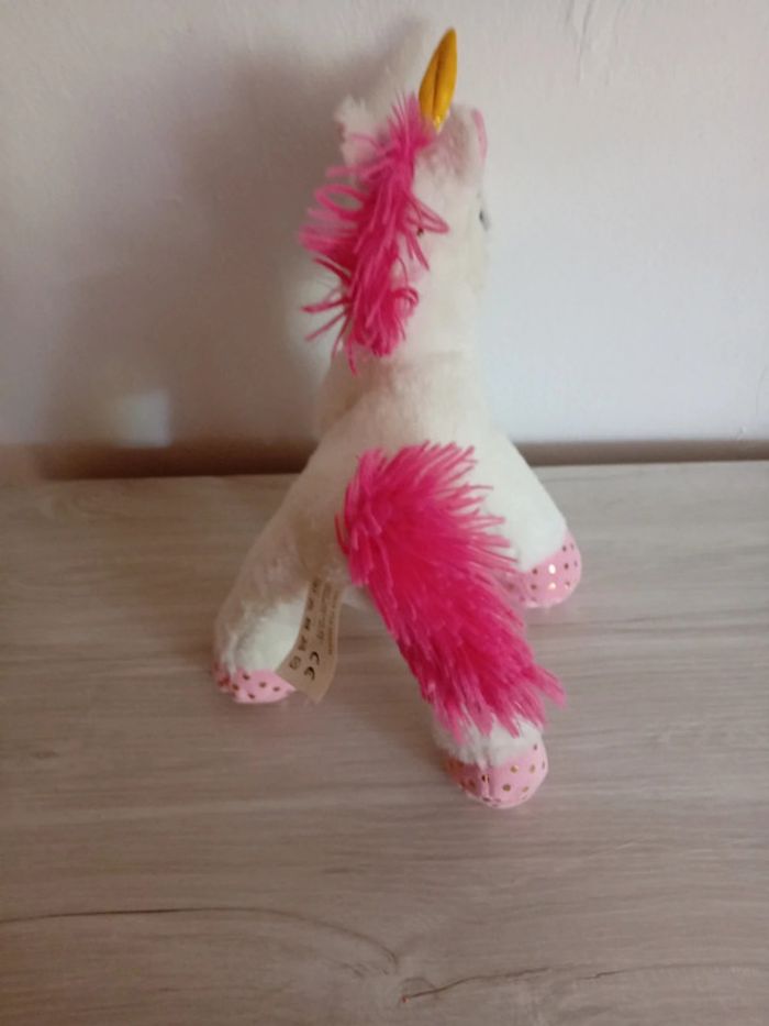 Jolie peluche licorne - photo numéro 2