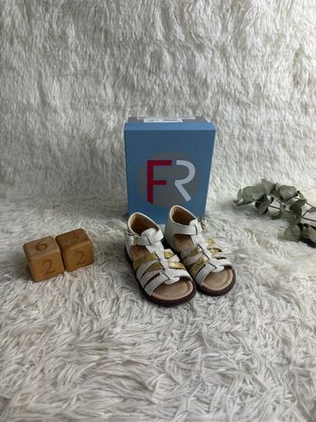 Paire de sandales Franco Romagnoli taille 22