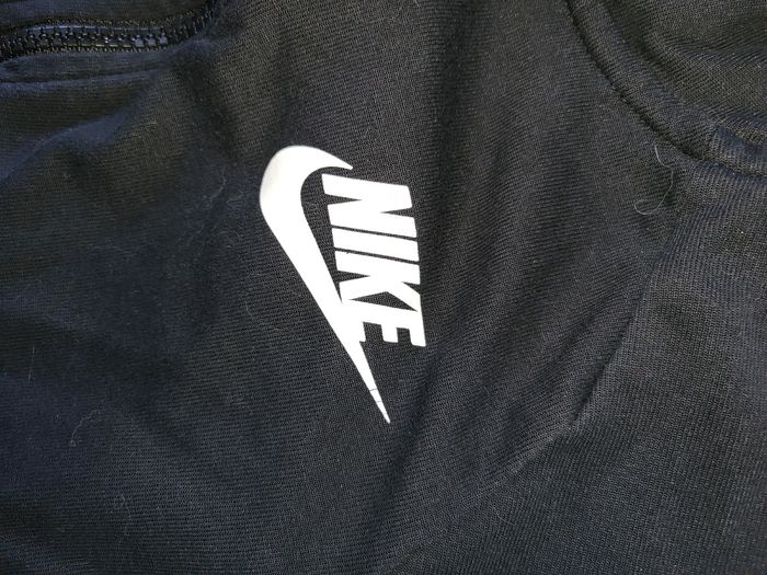 Veste Nike taille 10/12ans très bon état ! - photo numéro 2