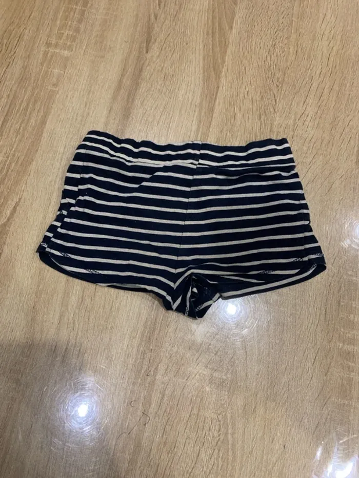 Short 4 ans - photo numéro 2