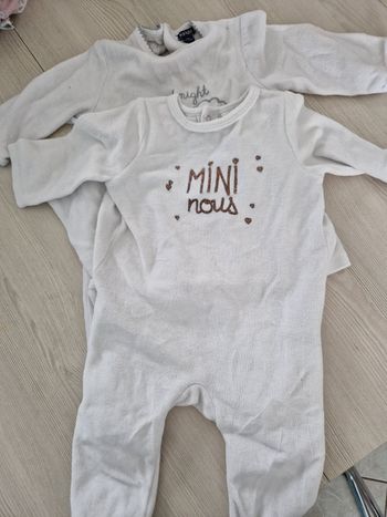 Lot de deux pyjamas 6 mois