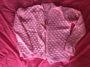 gilet fait main couleur rose