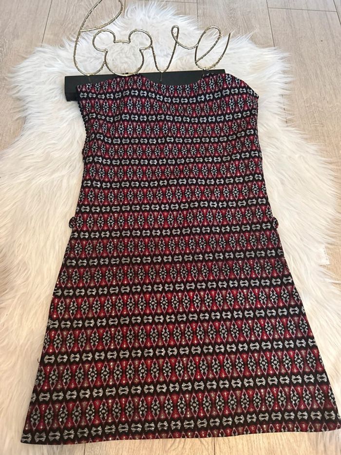 Très belle robe à motifs 🥰 gemo taille 10 ans - photo numéro 3