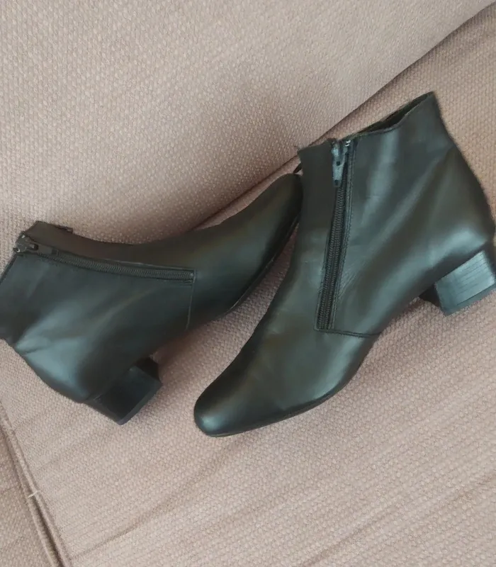 Bottines simili cuir T. 41 - photo numéro 2