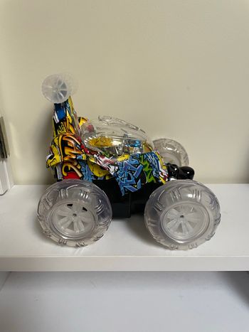 Voiture télécommandée 