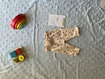 pantalon taille élastique beige têtes de minnie rose 3 mois disney