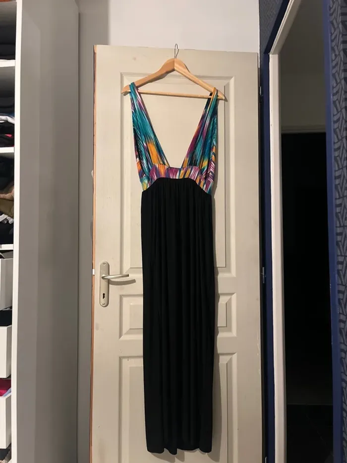 Robe noir et couleur - photo numéro 4