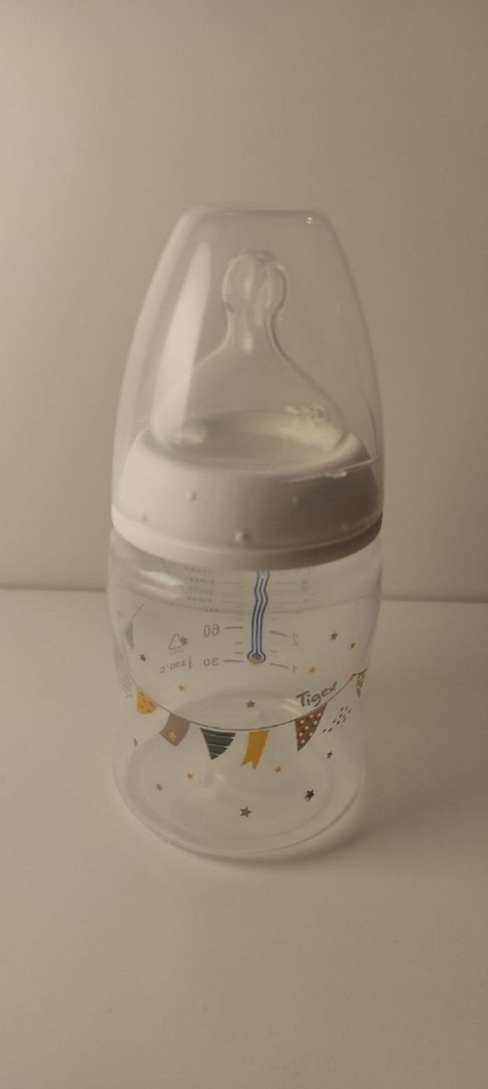 Biberon Tigex neuf