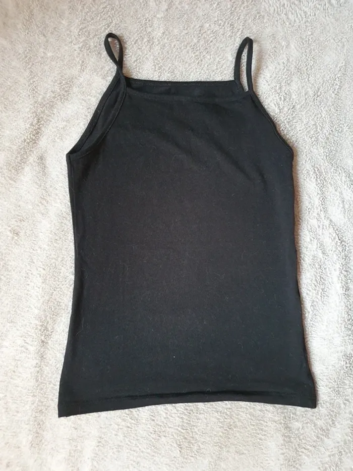 Débardeur noir Kiabi taille 10 ans