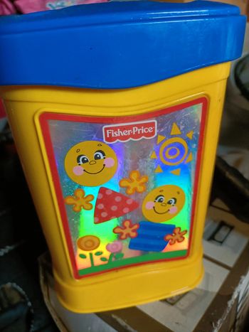 Jeu trieur formes couleurs Fisher Price