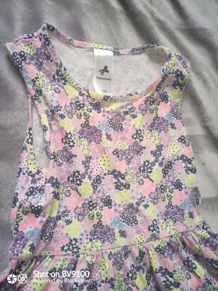 Robe fille taille 5 ans - photo numéro 4