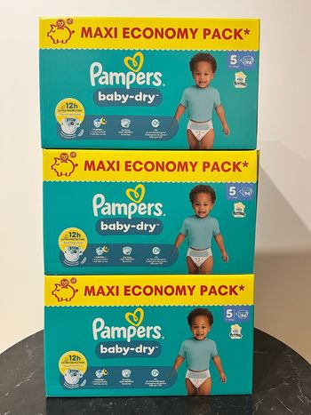 Couches Pampers Baby Dry taille 5