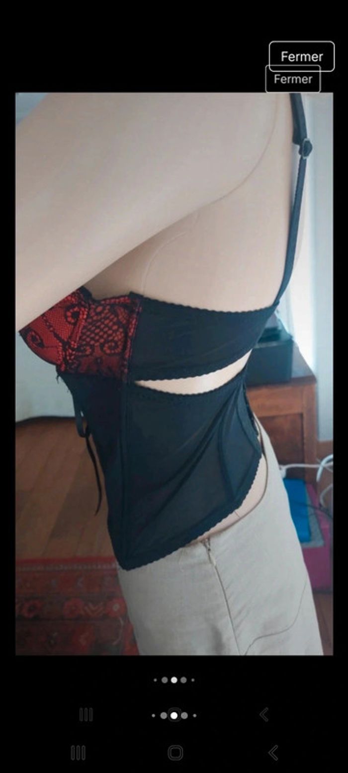 Corset noir et rouge Besired taille S - photo numéro 4
