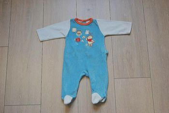 Pyjama bleu winnie. Garçon 3 mois. Marque Disney