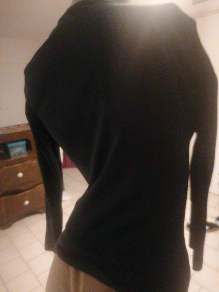 Haut manche longue taille 2 - photo numéro 2