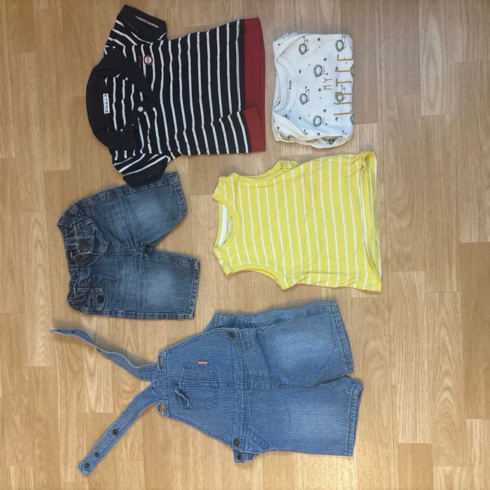De vêtements, deux ans