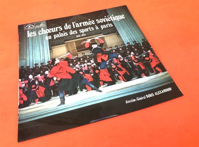 Vinyle 33 tours Les Choeurs de l' armée Soviétique au Palais des Sports de Paris (1974) - photo numéro 8