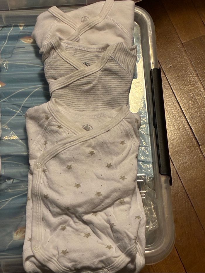 Lot de bodys Petit Bateau