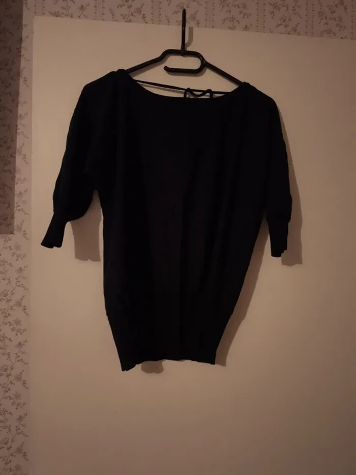 Pull noir