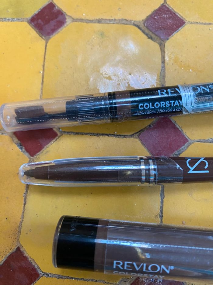 Crayon et gel à sourcils - photo numéro 3