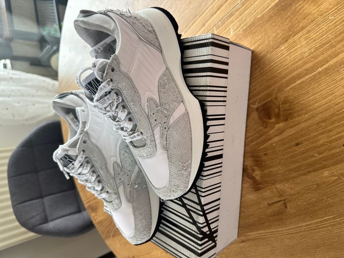 Baskets femme neuve taille 36 SMR23