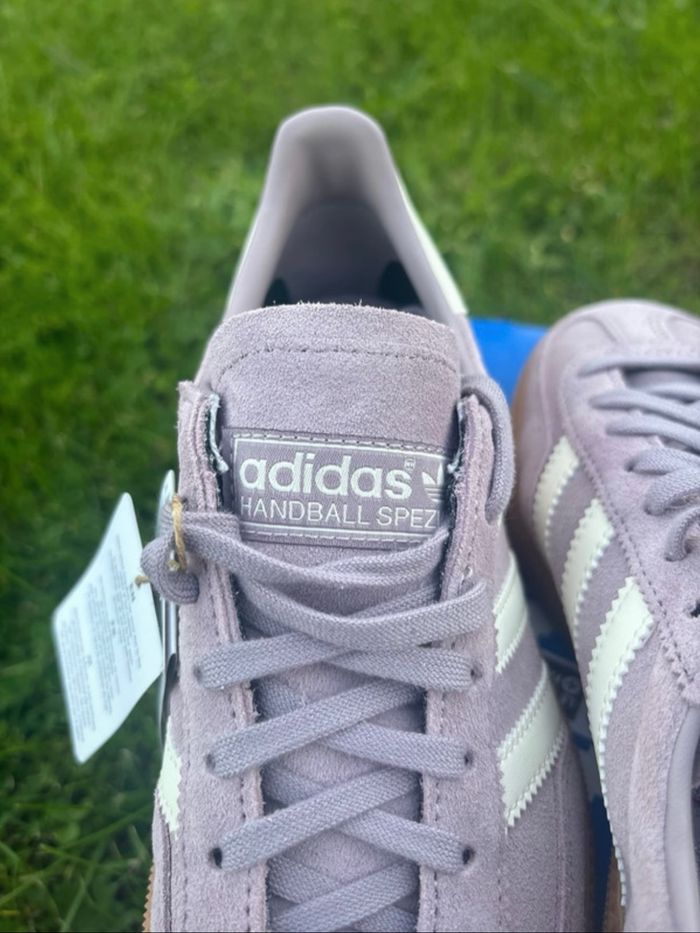 Adidas Spezial en daim lilas - semelle gomme - photo numéro 4