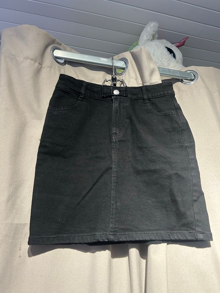 Jupe en jean taille 34 - photo numéro 1
