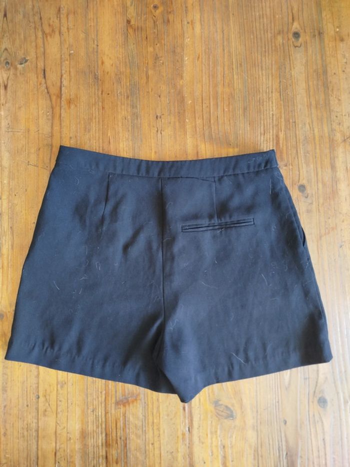 Short élégant femme T 38 - photo numéro 3