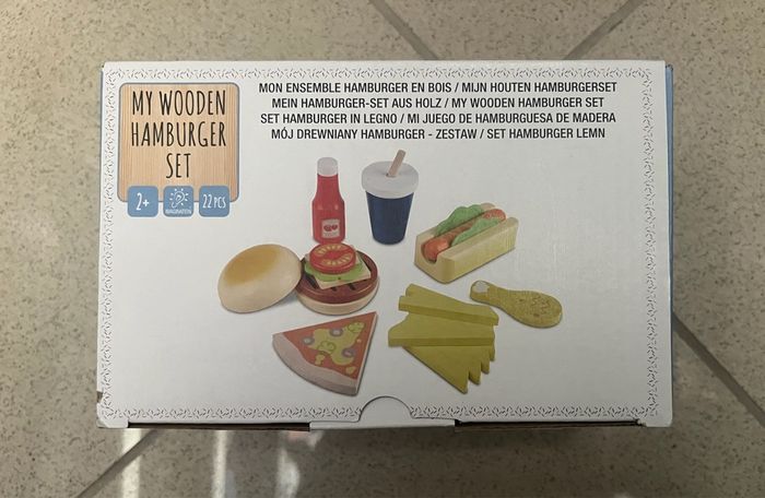 Mon ensemble hamburger en bois