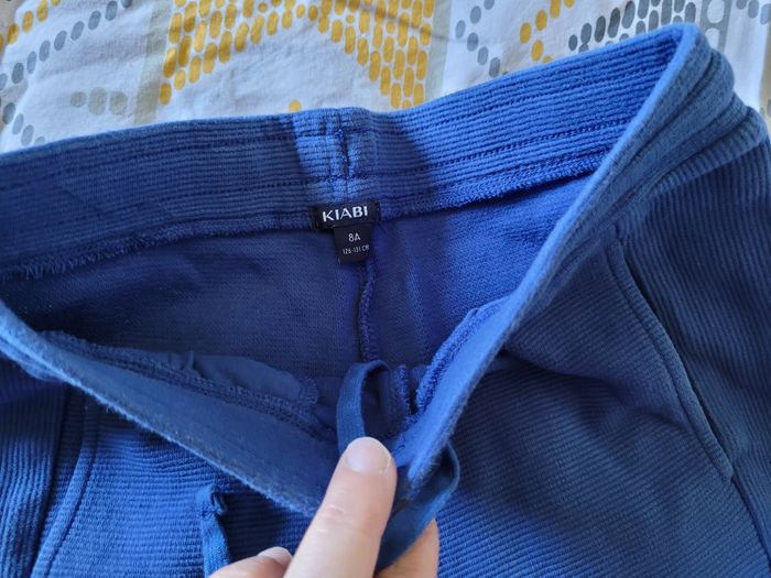 short kiabi 8ans (3e) - photo numéro 2