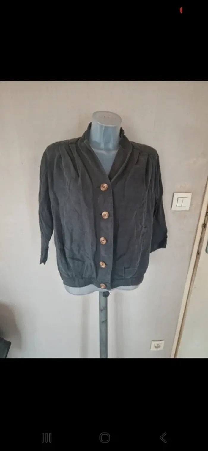 Veste chemise 50% lin gris anthracite des petits hauts taille 36 - photo numéro 2