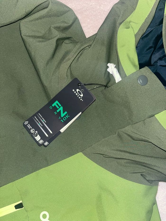 Veste Oakley - photo numéro 2