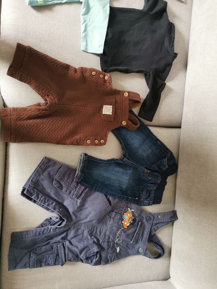 Lots de vêtements bébé taille 3 mois - photo numéro 5