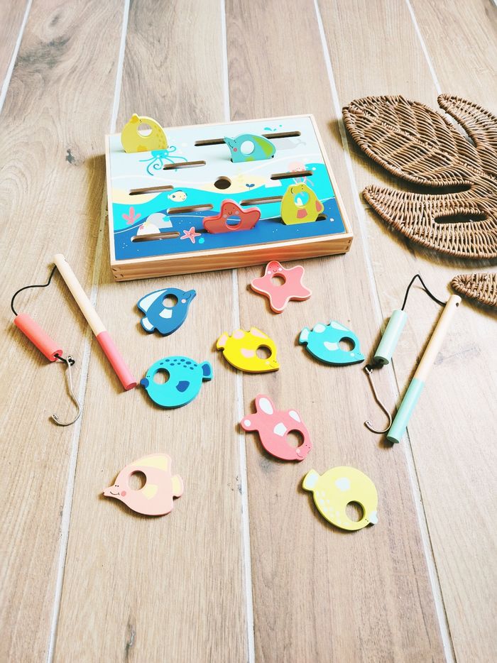 🎣 Coffret Pêche à la ligne magnétique/aimantée en bois marque Vertbaudet