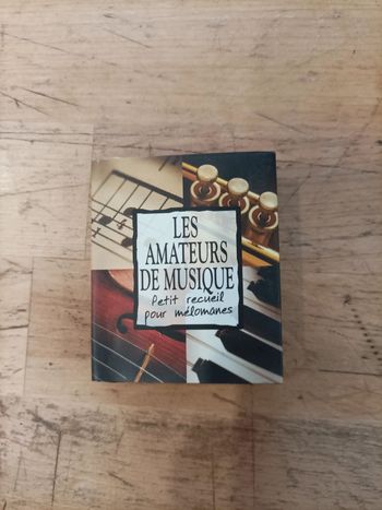 Mini livre les amateurs de musique