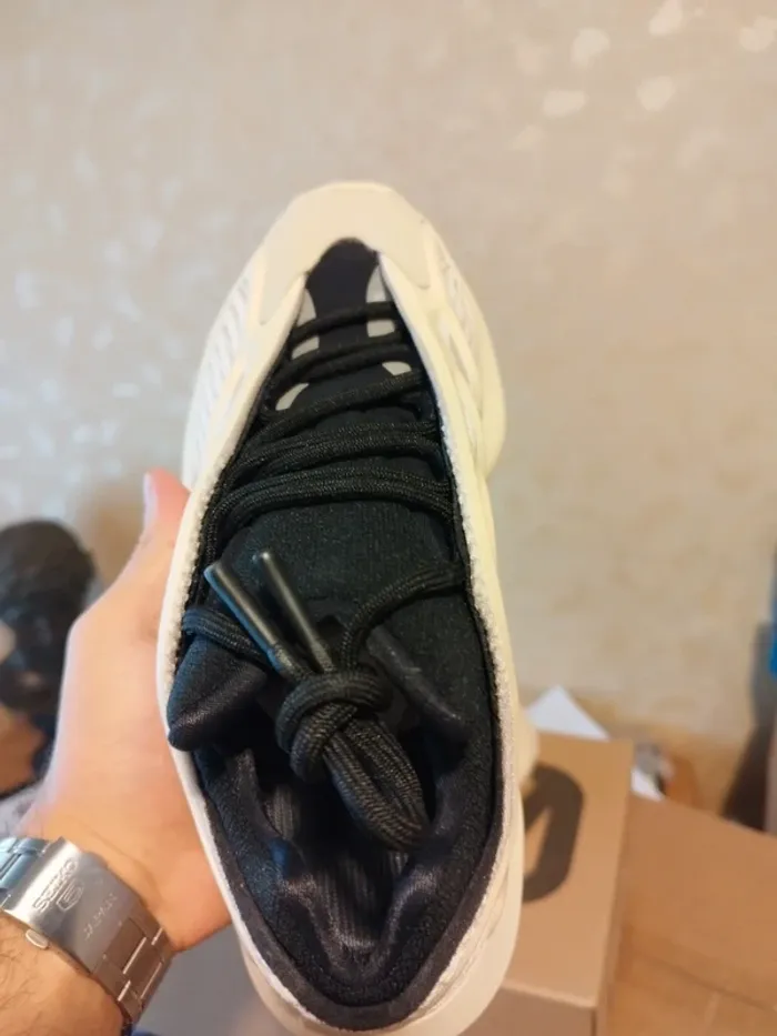 Yeezy 700v3 Azael - photo numéro 5