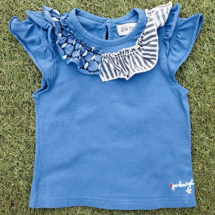 Magnifique petit tee-shirt bleu