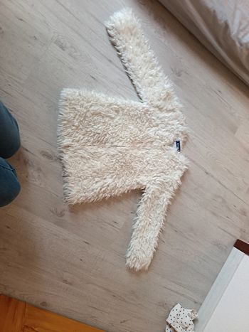 Veste Gilet 8 ans écru crème ille effet poilu fermeture éclair