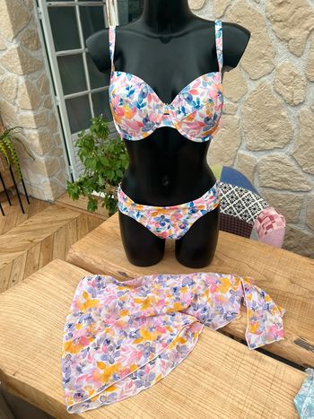 Ensemble de maillot de bain paréo hunkemoller à fleurs été bikini 2 pièces taille M 38 95E