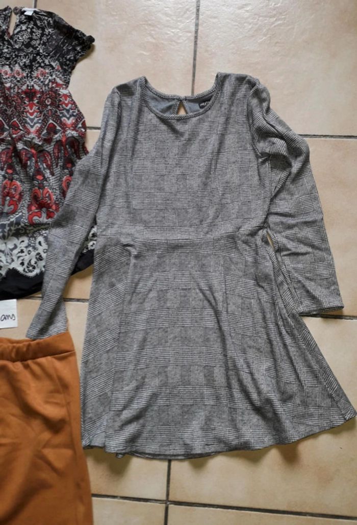 Lot 4 vêtements 12 ans fille - photo numéro 2
