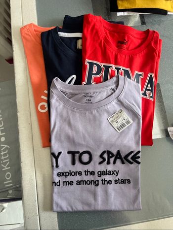 Lot de 4 tshirts neufs 12 ans
